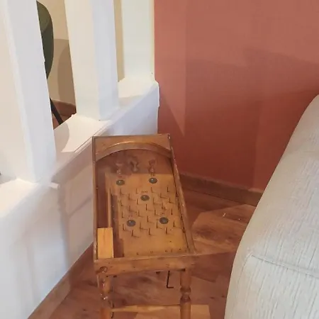 Authentique 2 Chambres, Hyper Centre, French Corner Apartment Troyes