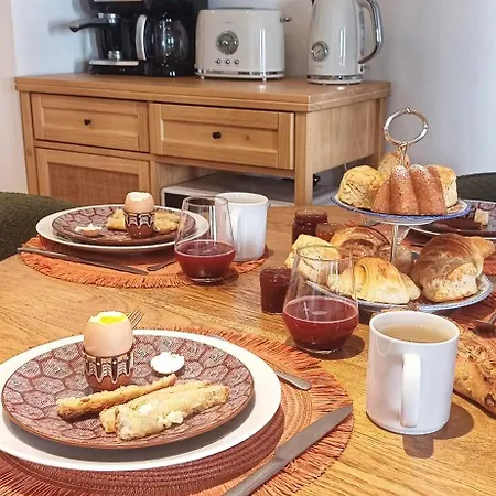 Authentique 2 Chambres, Hyper Centre, French Corner