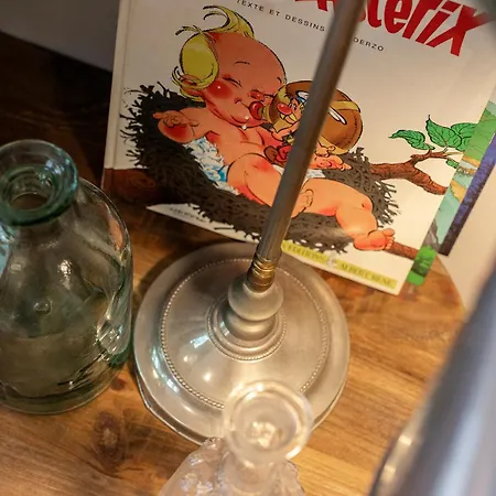 Authentique 2 Chambres, Hyper Centre, French Corner 아파트 *