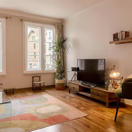 Authentique 2 Chambres, Hyper Centre, French Corner * Τρουά