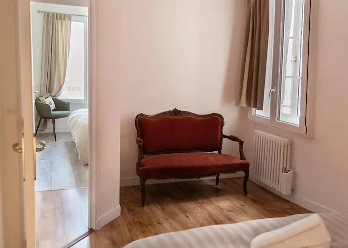 Authentique 2 Chambres, Hyper Centre, French Corner