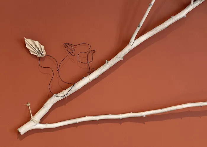 Authentique 2 Chambres, Hyper Centre, French Corner Apartment *